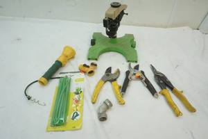 lot 123 image: Lawn and Garden tools