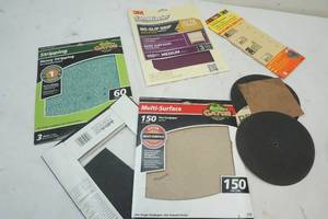lot 124 image: Sandpaper assortment