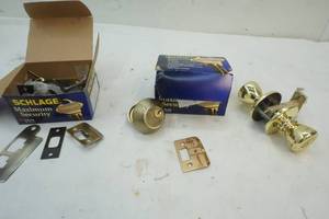 lot 127 image: Schlage door knob sets