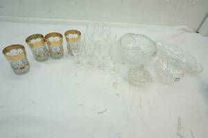lot 164 image: Variety of glass and Stemware