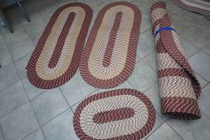 lot 211 image: 4 Rugs