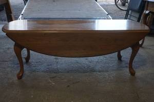lot 245 image: Drop Leaf Coffee Table