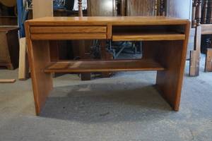 lot 249 image: Office Desk