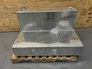 lot 23 image: RDS Aluminum Transfer Fuel Tank, 95 Gallon, L-Shaped, Diamond Plate, Model# 70388