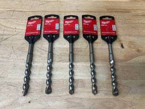 lot 37 image: MILWAUKEE Lot of 5- SDS Bits