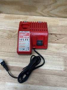 lot 14 image: MILWAUKEE M12 and M18 12-Volt18-Volt Lithium-Ion Multi-Voltage Battery Charger