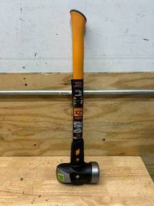 lot 60 image: FISKARS PRO 8 LB Sledge Hammer