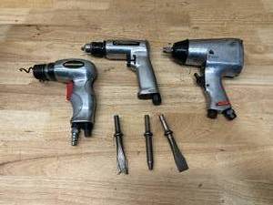 lot 103 image: Lot of Air Tools