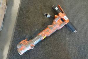 American Pneumatic APT 117 Air Paving Breaker Hammer