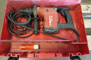 Hilti TE15 Heavy Duty Rotary Hammer Drill with Case