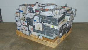 lot 1 image: Mixed Pallet of Glacier Bay Faucet Store Returns