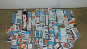 lot 7 image: Mixed Lot of Bathroom Accessories Store Returns