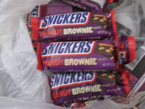 12- 1.2 oz Snickers Peanut Brownie...