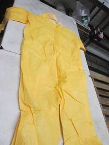 Case of 25 Lakeland Large Disposabl...