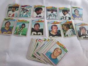 Assorted 1977 Topps Football Cards...