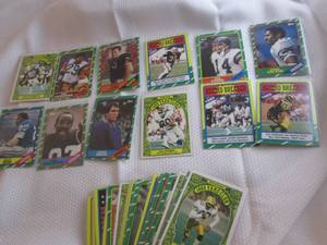 Assorted 1986 Topps Football Cards...