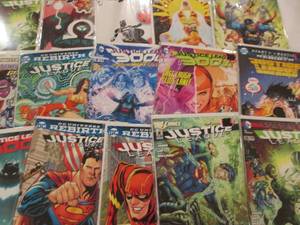 15 Assorted Justice League Comics...