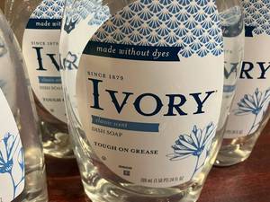 lot 49 image: Ivory Dish Soap