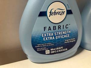 lot 128 image: Febreze Fabric Extra Strength