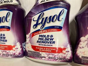 lot 124 image: Lysol Mold & Mildew Remover