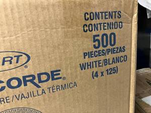 lot 77 image: Disposable Foam Plates