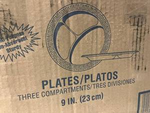 lot 76 image: Three Compartment Foam Plates