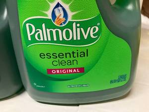 lot 71 image: Palmolive Dish Soap