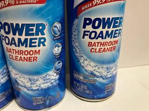 lot 139 image: Lysol Foaming Bathroom Cleaner