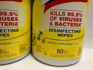 lot 145 image: Lysol Disinfecting Wipes