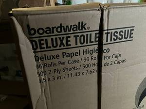 lot 4 image: Deluxe Toilet Paper