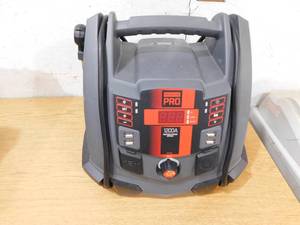 Schumacher Electric Schumacher Pro Automotive 12-Volt 1200 Peak Amp Jump Starter and Portable Power Station with 100-PSI Air Compressor