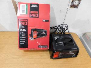 Schumacher Electric Schumacher Pro Automotive 6-Volt12-Volt 8-Amp2-Amp Battery Charger and Maintainer with Auto Voltage Detection