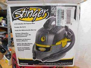 Stinger 2.5 Gallon 1.75 Peak HP Compact WetDry Shop Vacuum with Filter Bag, Hose and Accessories