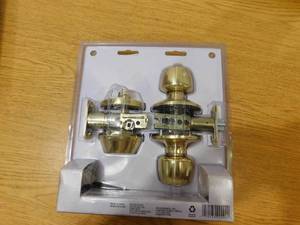 New Brandywine Polished Brass Entry Knob and Single Cylinder Deadbolt Combo Pack