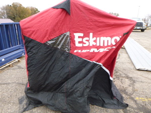 Eskimo Flip MO3 Fish House
