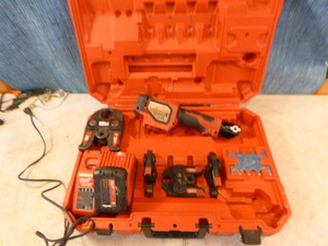 Milwaukee Short Throw Press Tool