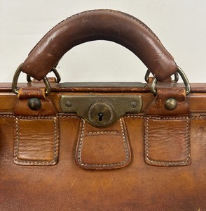 1900s English Leather Gladstone Duffle Bag