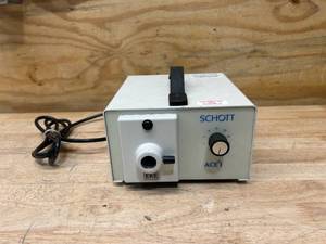 lot 25 image: SCHOTT ACE 1 Fiber Optic Light Source