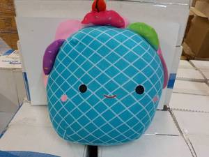 lot 11 image: Squishmallow Bertie...