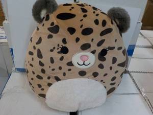 lot 15 image: Squishmallow Kei...