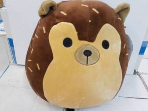 lot 18 image: Squishmallow Hons...