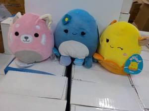 lot 20 image: 3 Small Squishmallows...