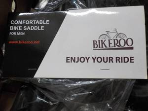 lot 39 image: 5 Bike Saddle Seats for Men...