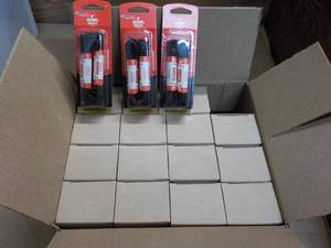lot 57 image: 16 x 6 each Kiwi Dress Laces...