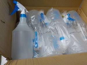 lot 73 image: 12 Whitmor Spray Bottles...