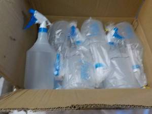 lot 76 image: 12 Whitmor Spray Bottles...