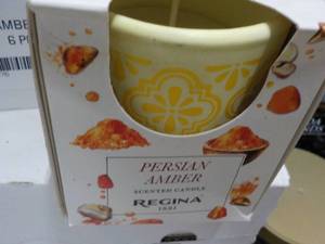 lot 81 image: 12 Regina Persian Amber Candles...