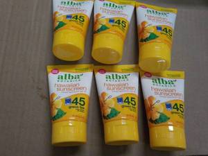 lot 114 image: 6 x 8 oz Alba Botanica After Sun Gel 98 Aloe Vera