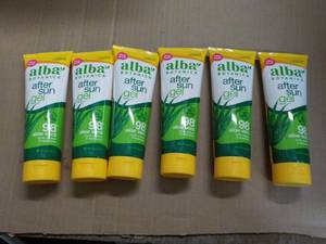 lot 118 image: 6 x 8 oz Alba Botanica After Sun Gel 98 Aloe Vera