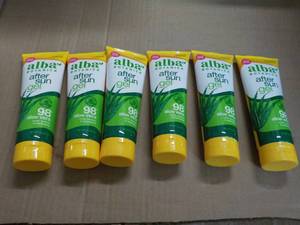 lot 119 image: 6 x 8 oz Alba Botanica After Sun Gel 98 Aloe Vera